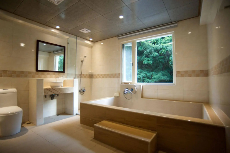 Newjhihben Hotel