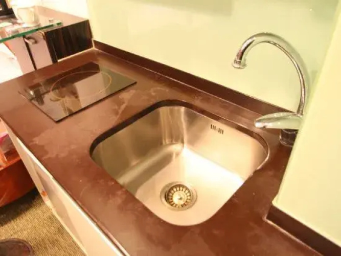 Yasi Apartment Hotel
