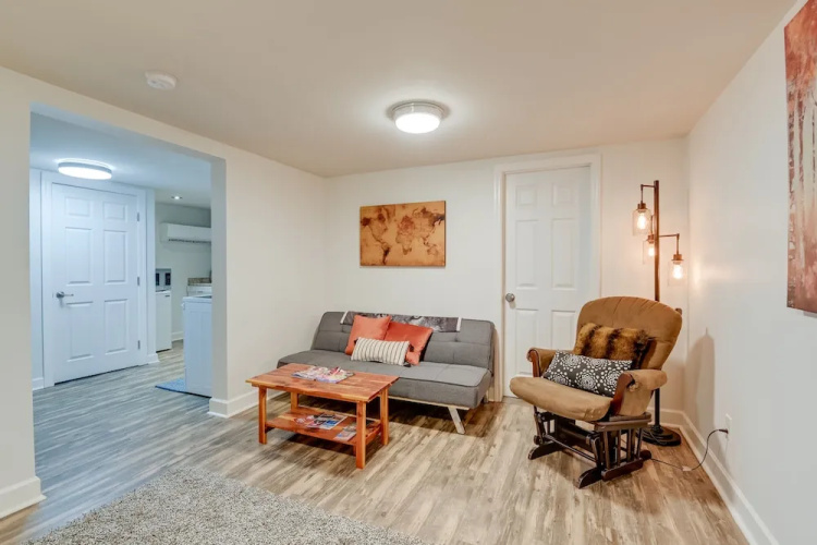 Old Hickory Hideout: Charming Apt w/ Deck!