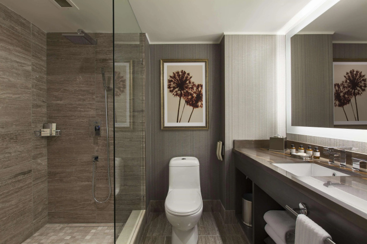 Fairmont Waterfront photo 10