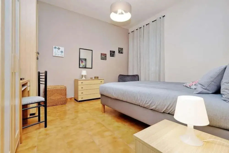 Aldos Place