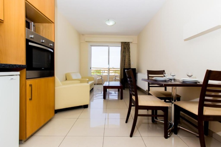 1 Bedroom Apartment