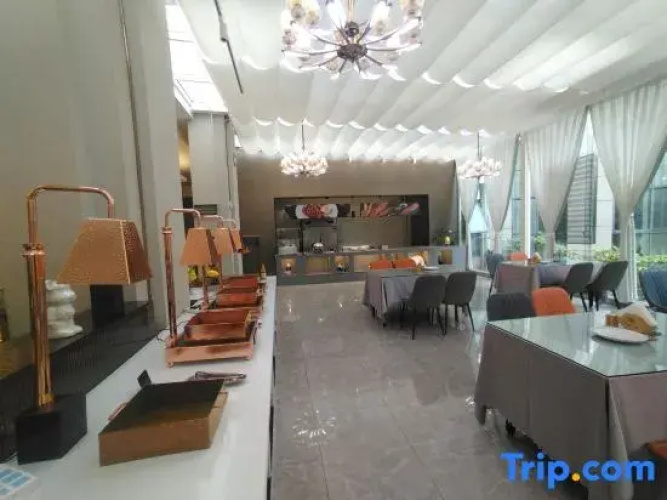 Huanning Hotel