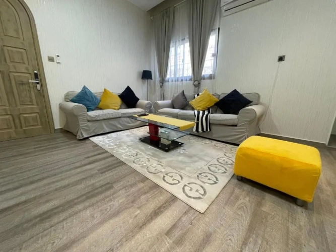 3 Bedrooms Apartment