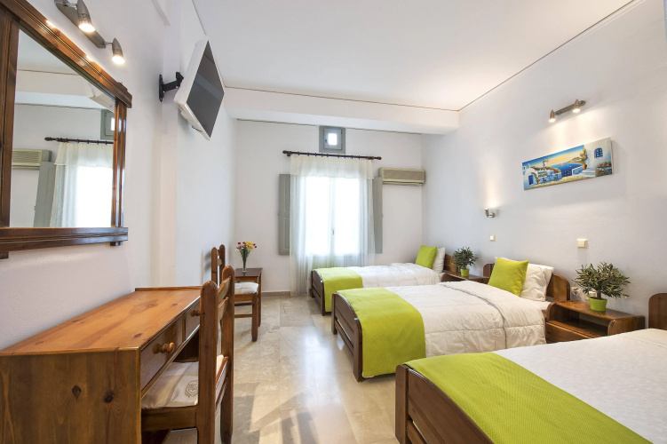 Hotel Makarios