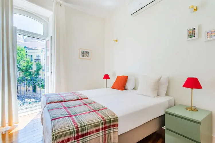 Conde 3BDR Luxury