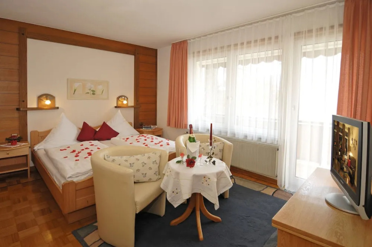 Hotel Ursula Garni
