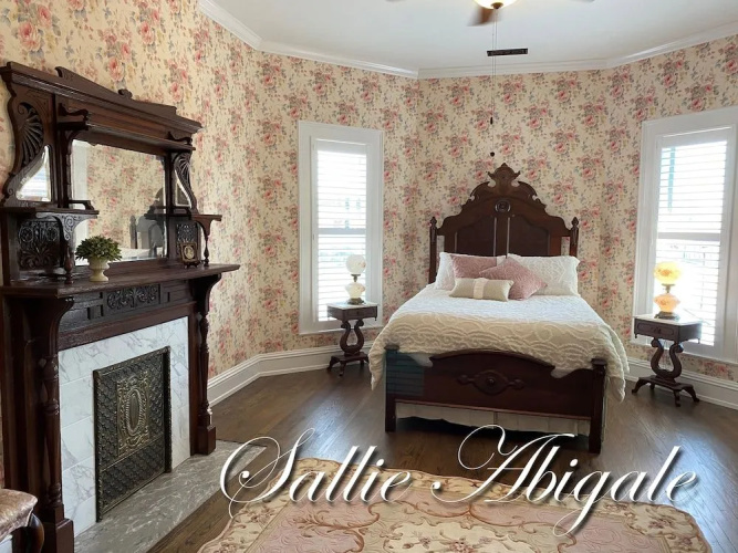 Belle Louise Historic Guest House