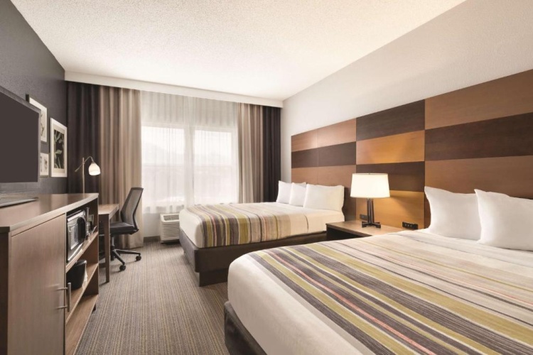 Standard Quadruple room