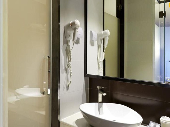 Economy Twin room