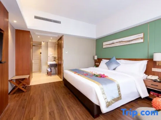 2 Bedrooms Standard Family room