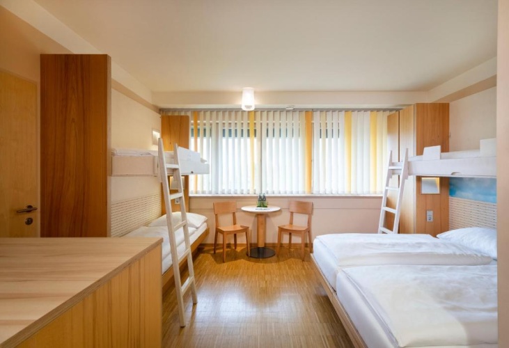 Standard Quintuple room
