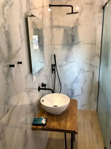 ATHONITE all seasons luxury suites