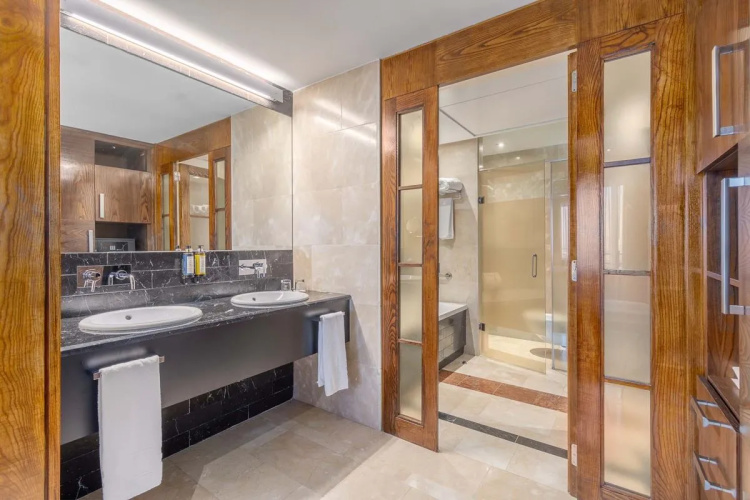 Eurostars Suites Mirasierra photo 10