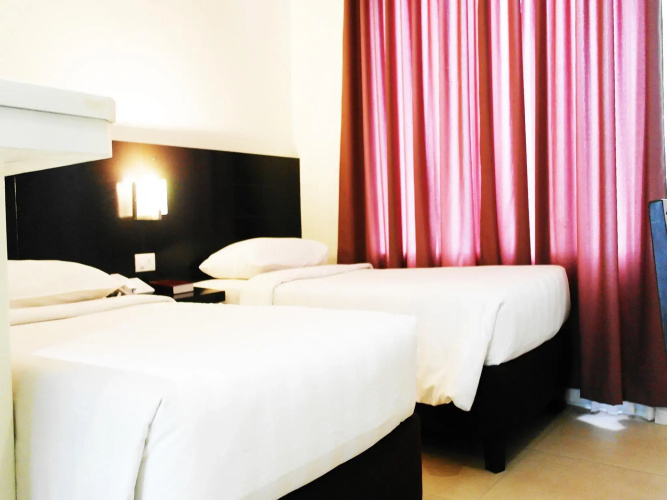 Manhattan Suites Inn