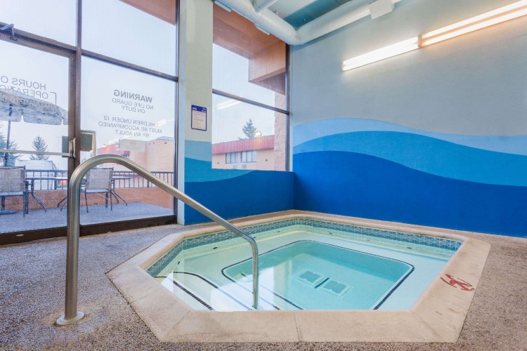Ramada by Wyndham Coquitlam photo 13