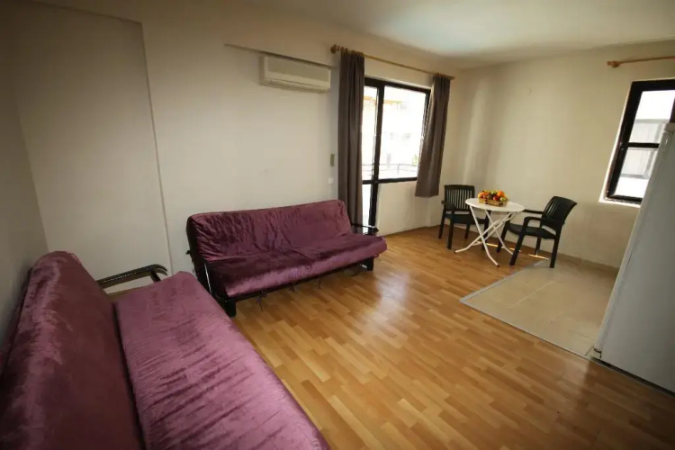Tuntas Apartments