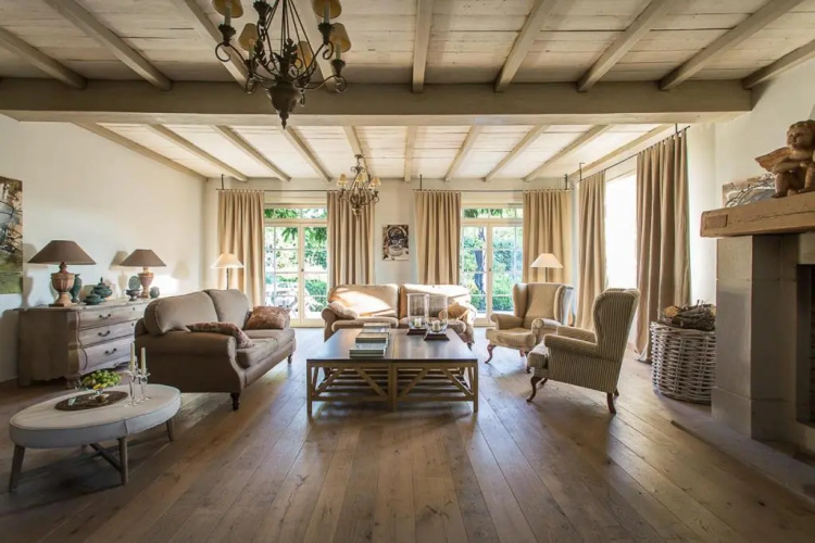 Rose Residence