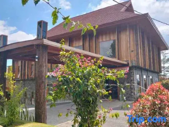 Spring Hill Hotel Ruteng