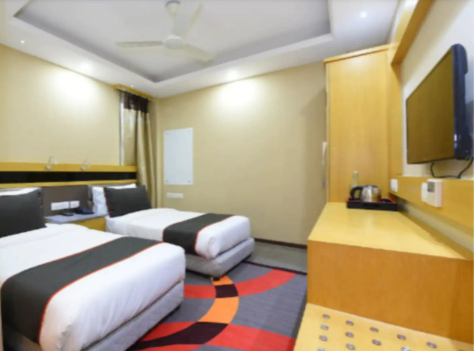 Standard Triple room
