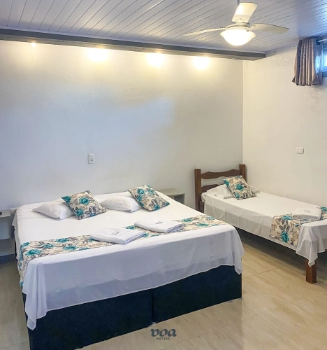 Standard Triple room