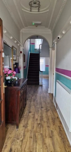 LilyRose Hotel