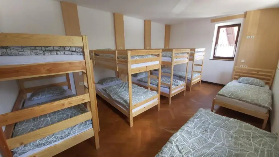 Hostel Jozl