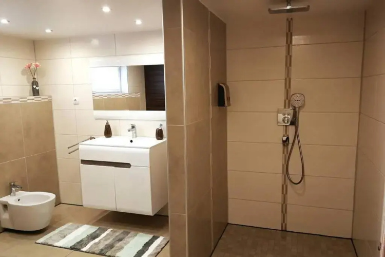 Ferienwohnung mit Sauna und schönem Garten