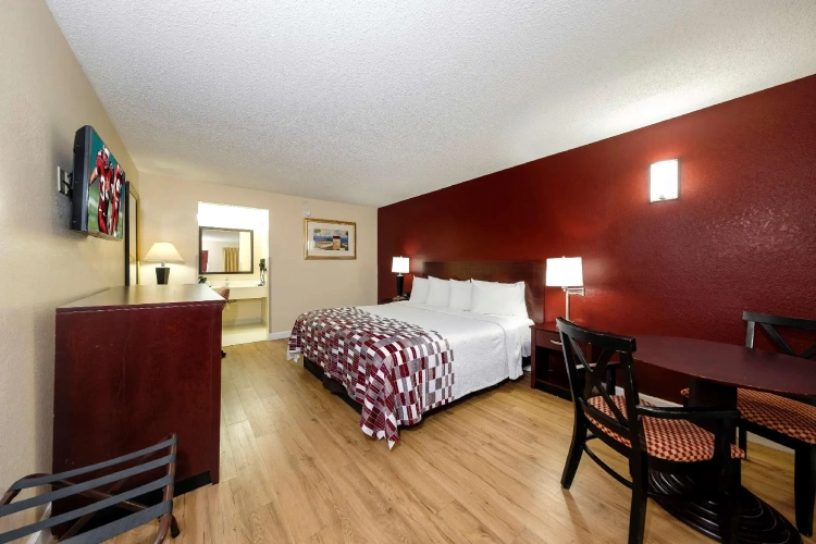 Standard Double room with pool view