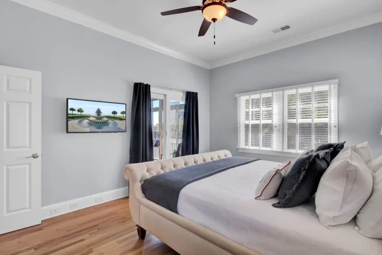 4 Bedrooms Cottage