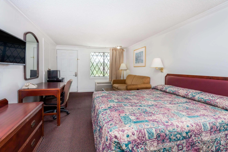 Knights Inn Columbia