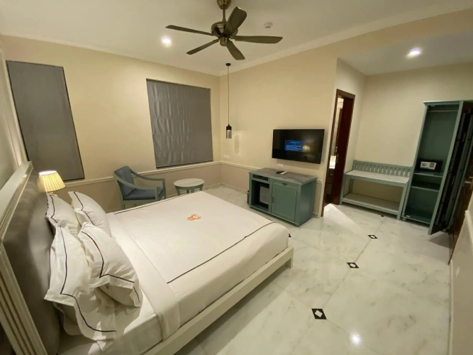 Deluxe Single room with city view