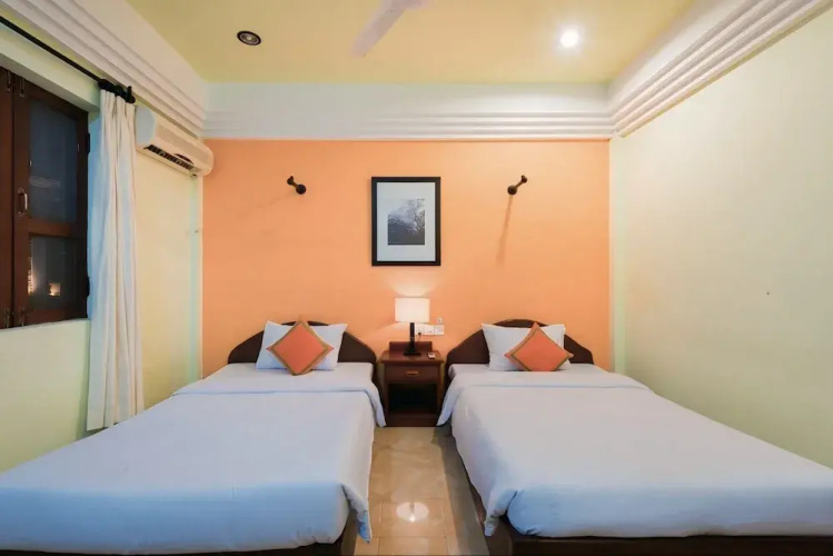 VPlus Hotel