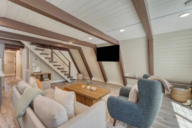 2 Bedrooms Cottage