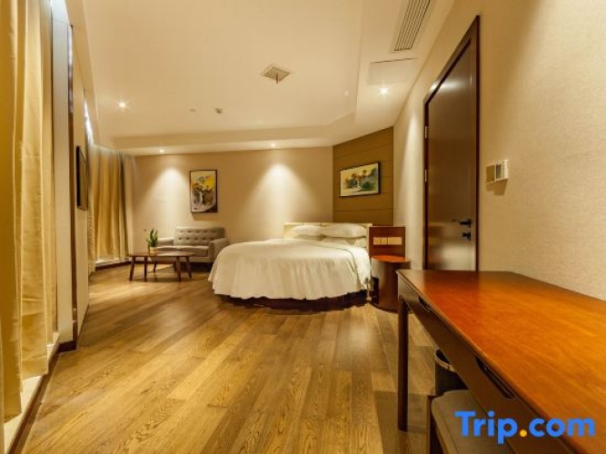 Deluxe Double Suite