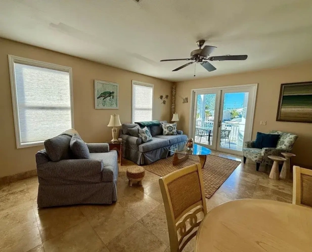 3 Bedrooms Villa with balcony