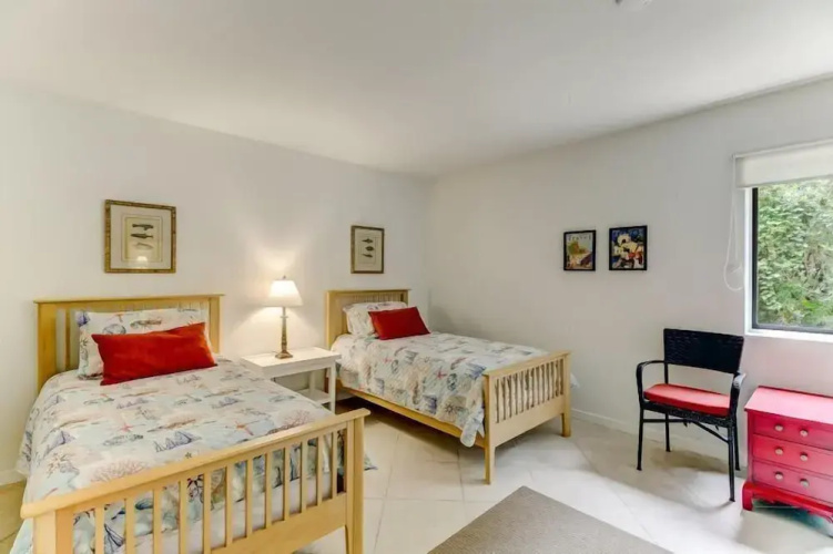 2110-beachwood