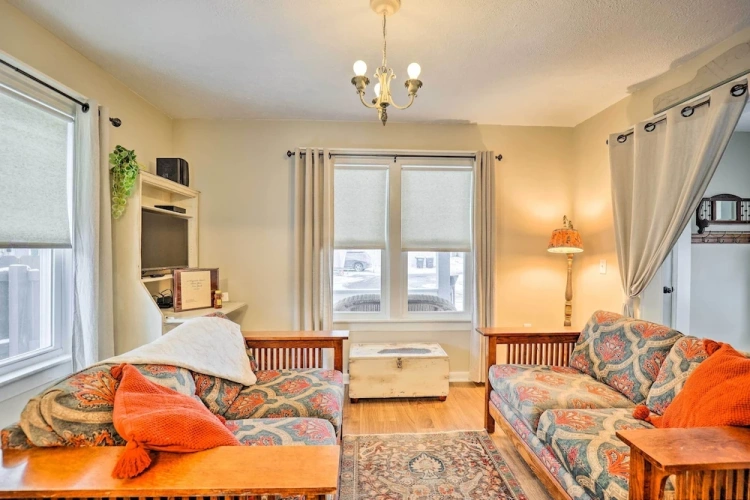 2 Bedrooms Cottage