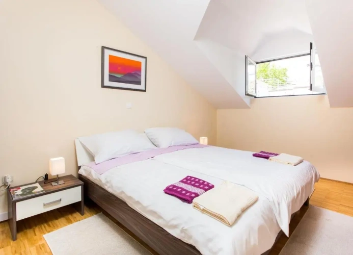2 Bedrooms Apartment with sea view