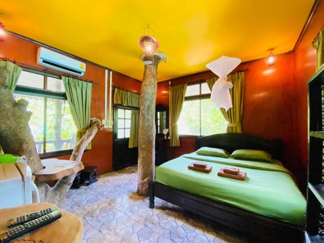 Khao Sok Tree House