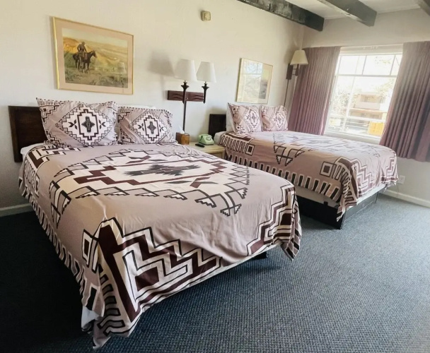 Apache Motel