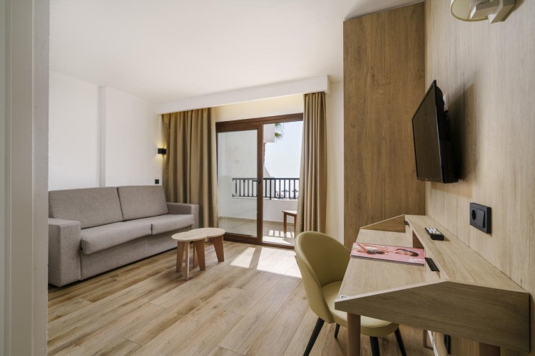 Alua Suites Las Rocas photo 15