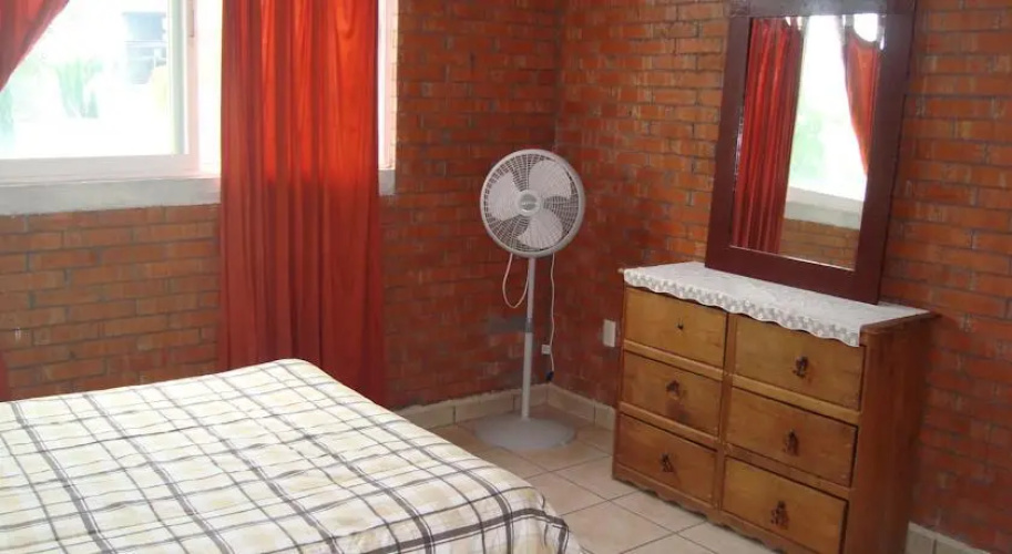 Casa De Los Almendros