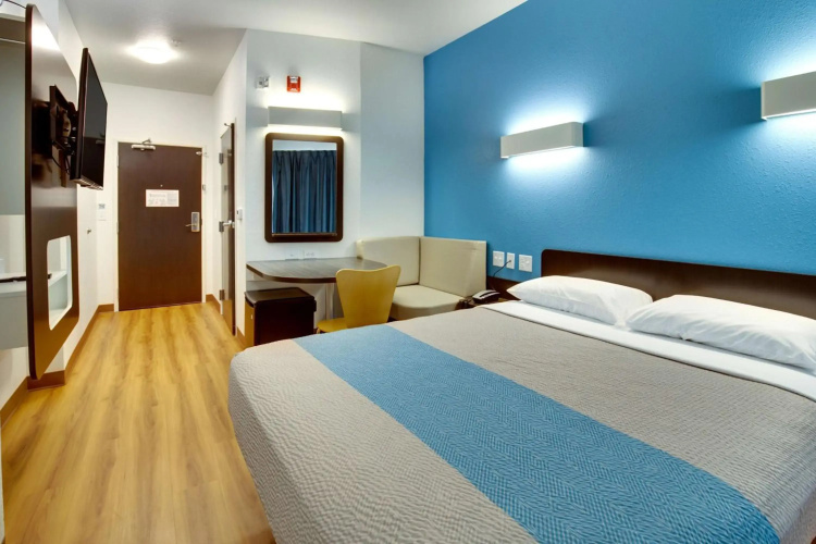 Motel 6 Poplar Bluff, MO