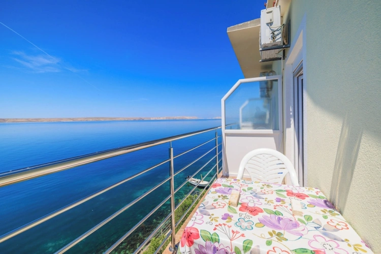 Apartment with view