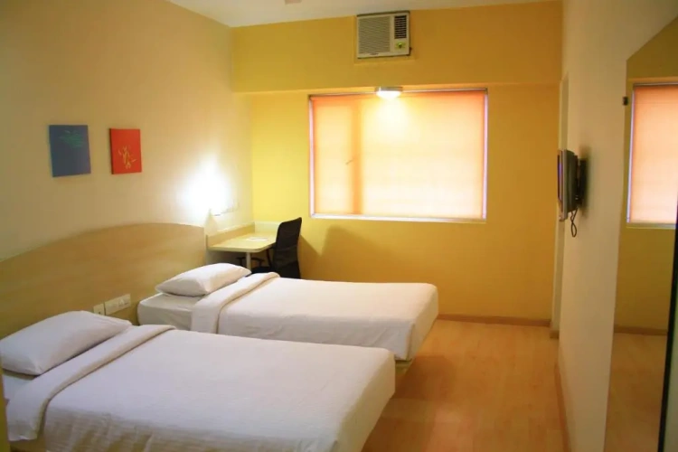Standard Twin room