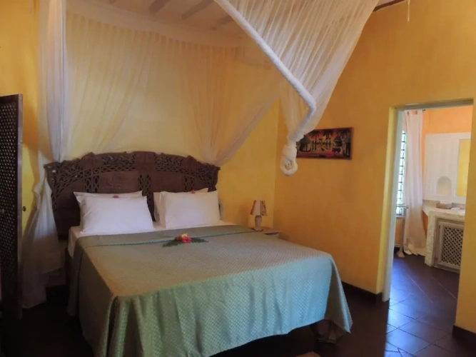 2 Bedrooms Double Suite