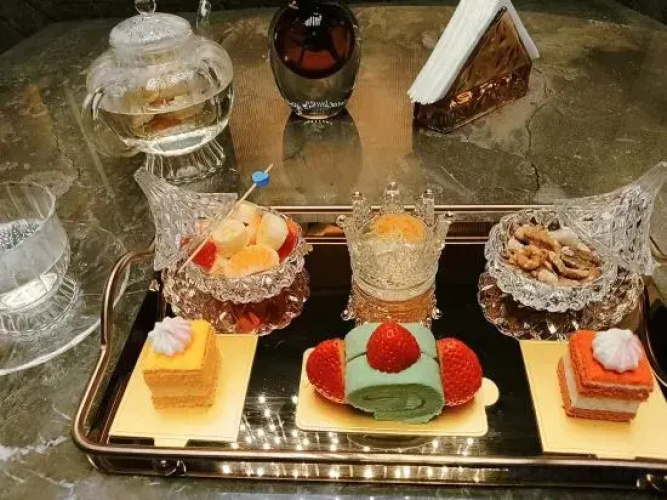 Crystal Orange Kunming Wanda Plaza