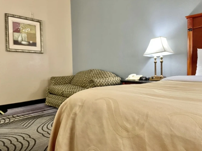 Standard Double room with city view