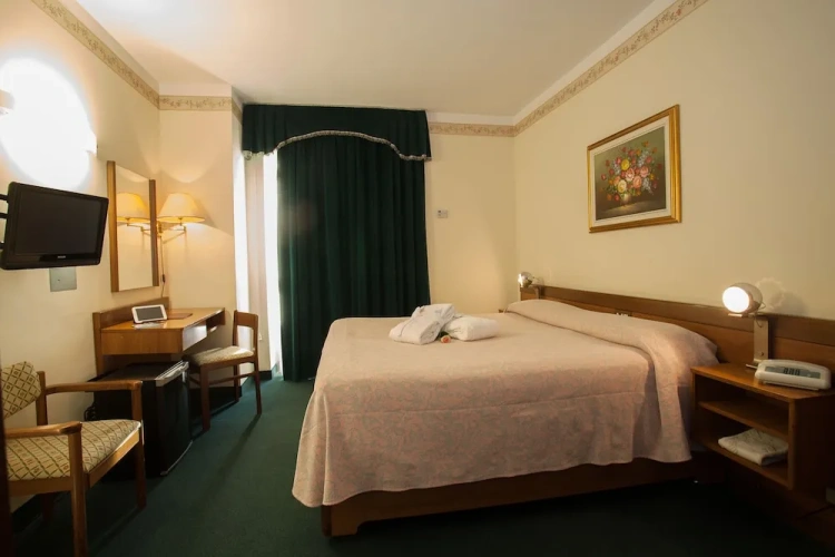 Classic Double room with balcony